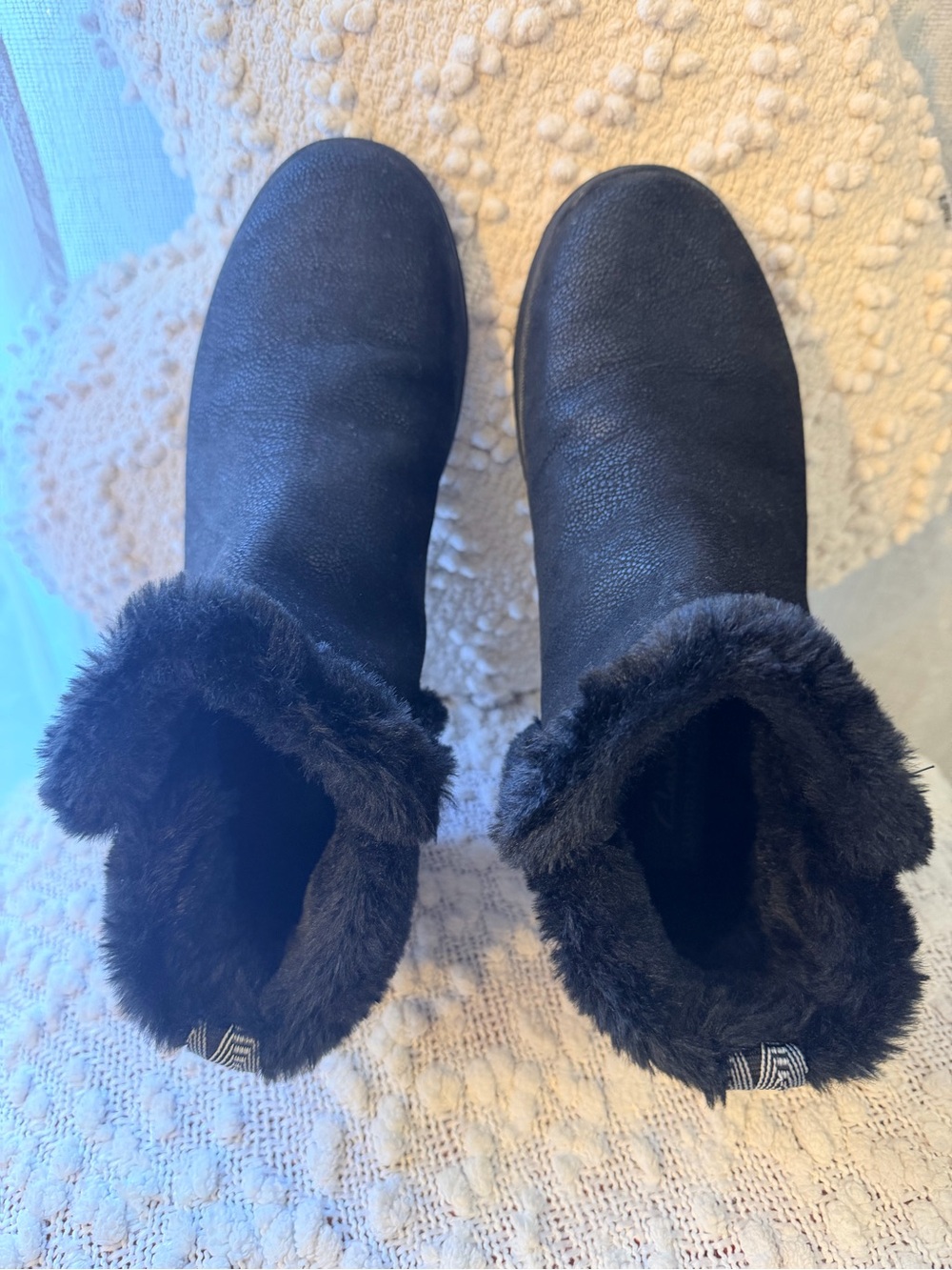 Women's Cloudstepper by Clark’s Fur lined Ankle Boots - Black NWOT
